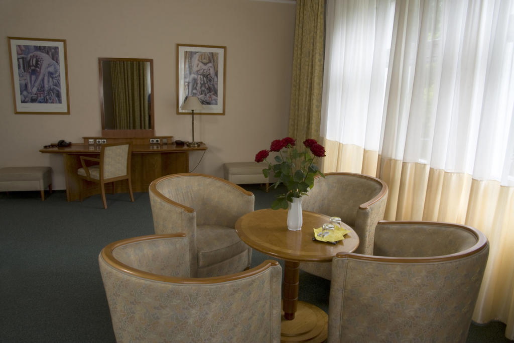 Dr. Adler Spa & Kurhotel Františkovy Lázně المظهر الخارجي الصورة