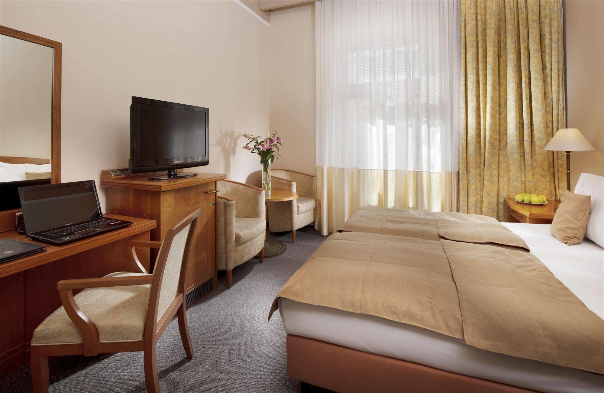 Dr. Adler Spa & Kurhotel Františkovy Lázně المظهر الخارجي الصورة